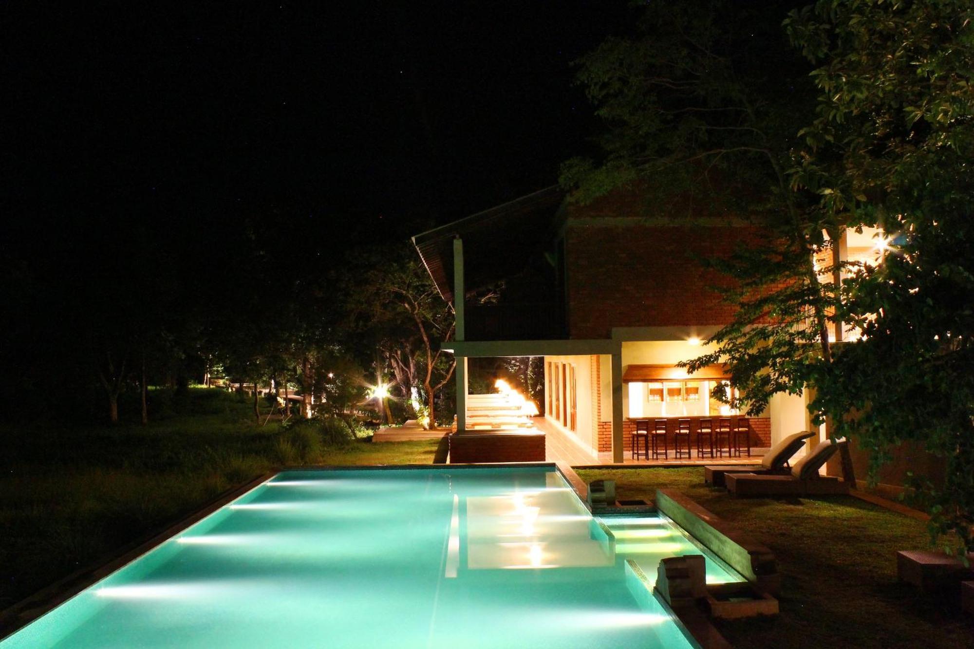 Ehalagala Lake Resort Sigirija Zewnętrze zdjęcie