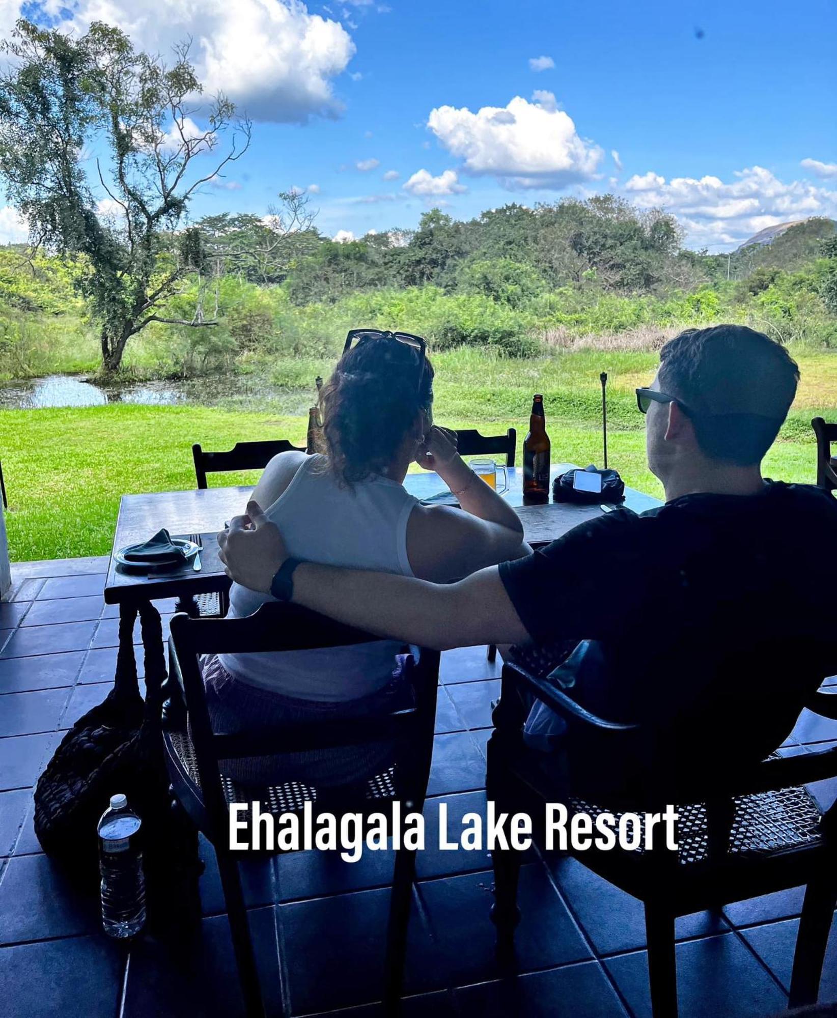Ehalagala Lake Resort Sigirija Zewnętrze zdjęcie